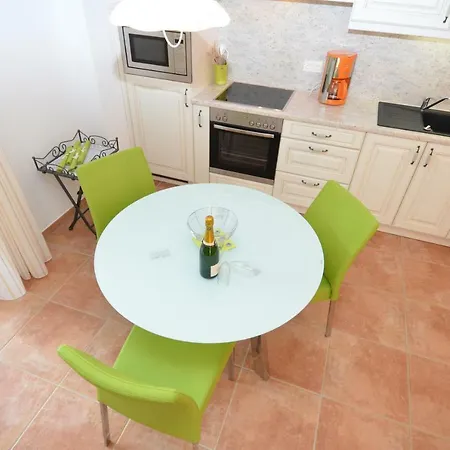Lottis Utkiek Apartment
