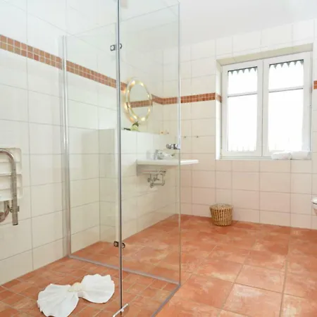 Lottis Utkiek Миддельхаген